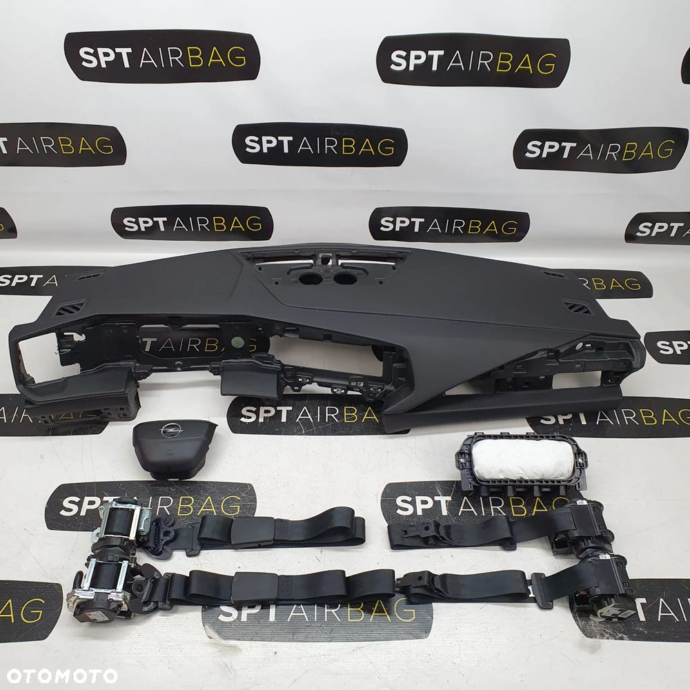 OPEL ASTRA L 6  VI DESKA ROZDZIELCZA KONSOLA KOKPIT PULPIT PODUSZKI AIRBAG AIR BAG PASY KIT SET - 1