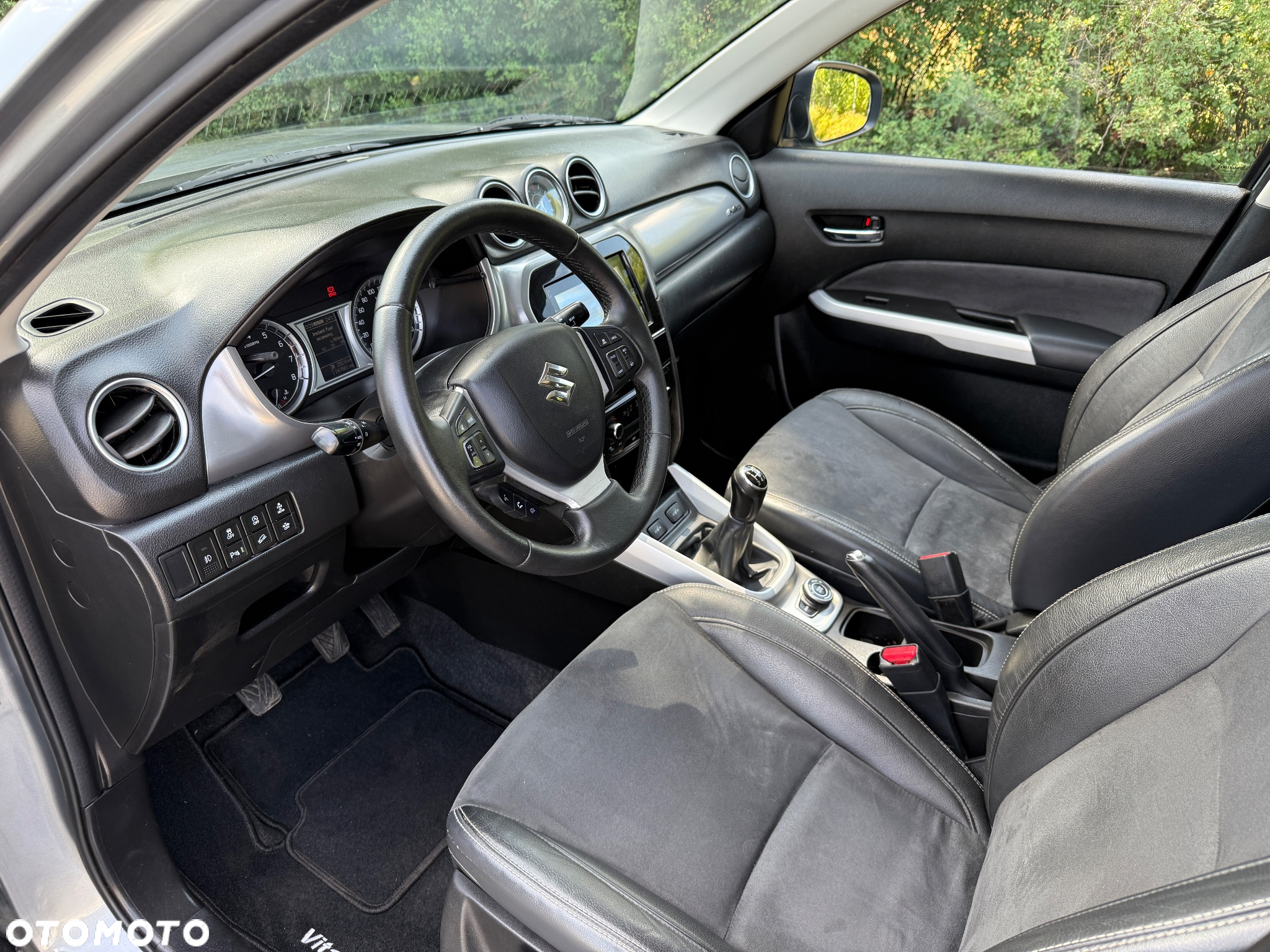 Suzuki Vitara 1.6 Premium 4WD - 12