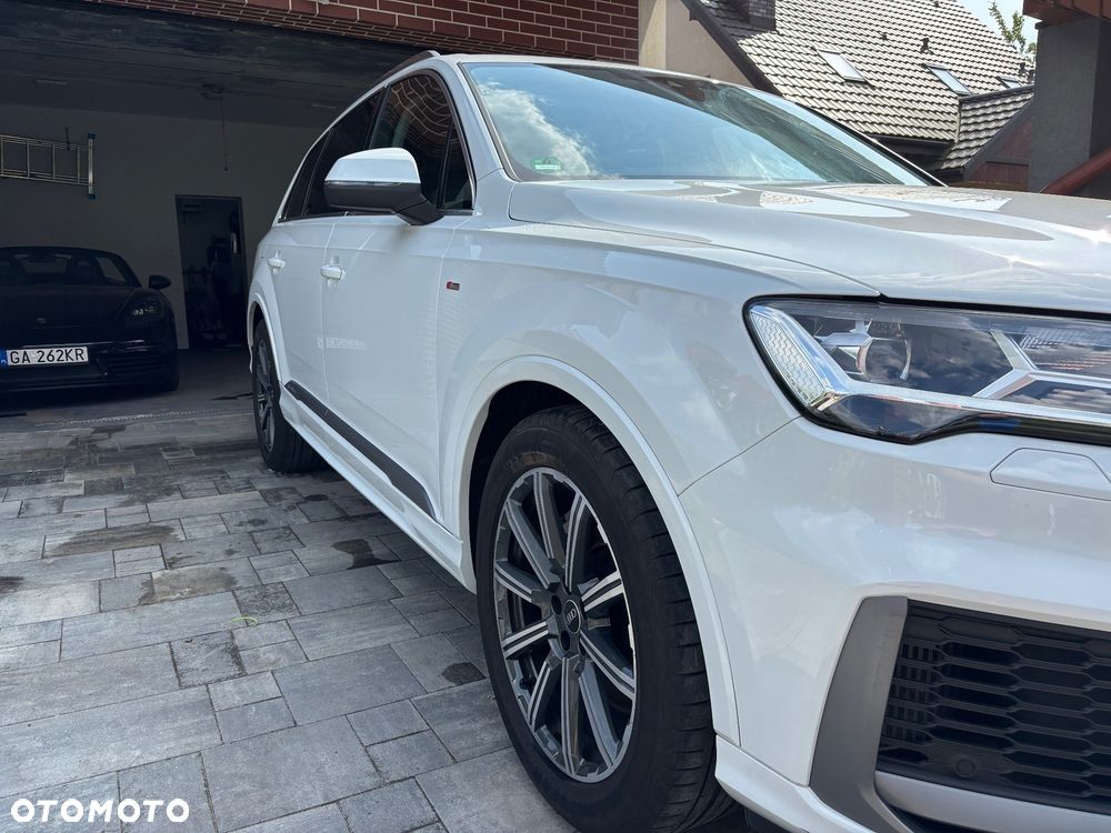 Audi Q7 55 TFSI mHEV Quattro S Line Tiptr - 5