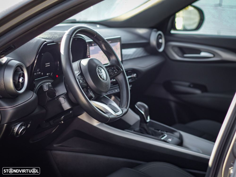 Alfa Romeo Tonale 1.3 Plug-In Hybrid Tributo Italiano e-AWD Com Wallbox - 22