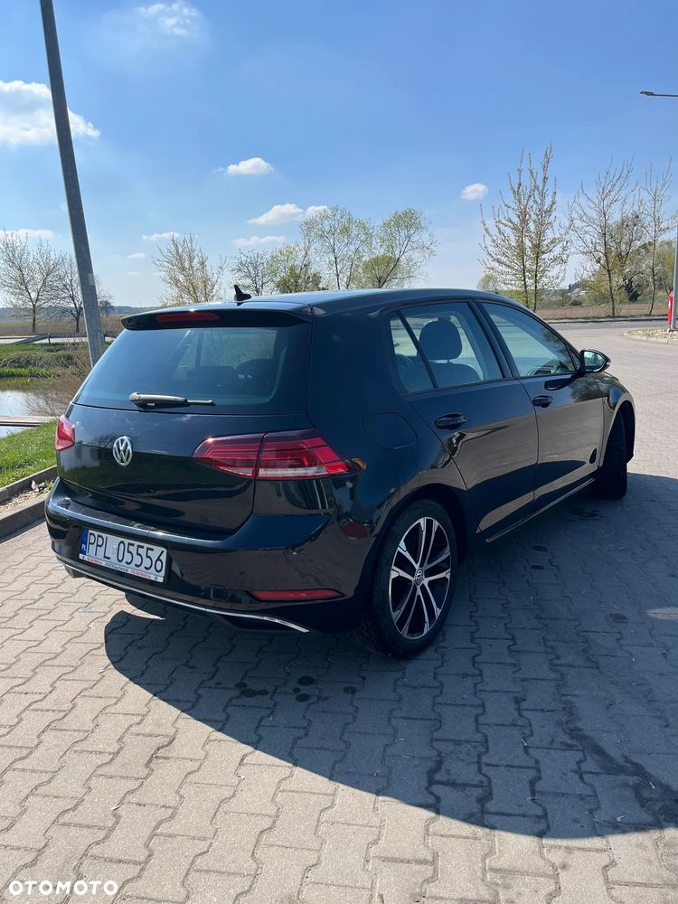 Volkswagen Golf - 4