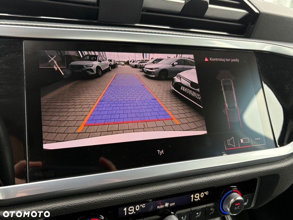 Audi Q3 Sportback - 28