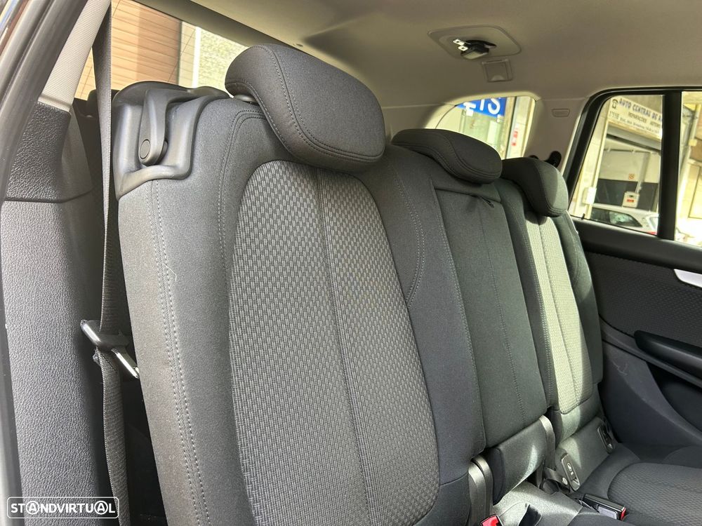 BMW 216 Gran Tourer i 7L Line Sport - 13