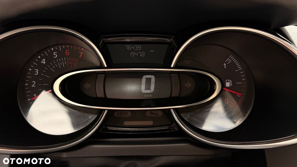 Renault Clio - 28