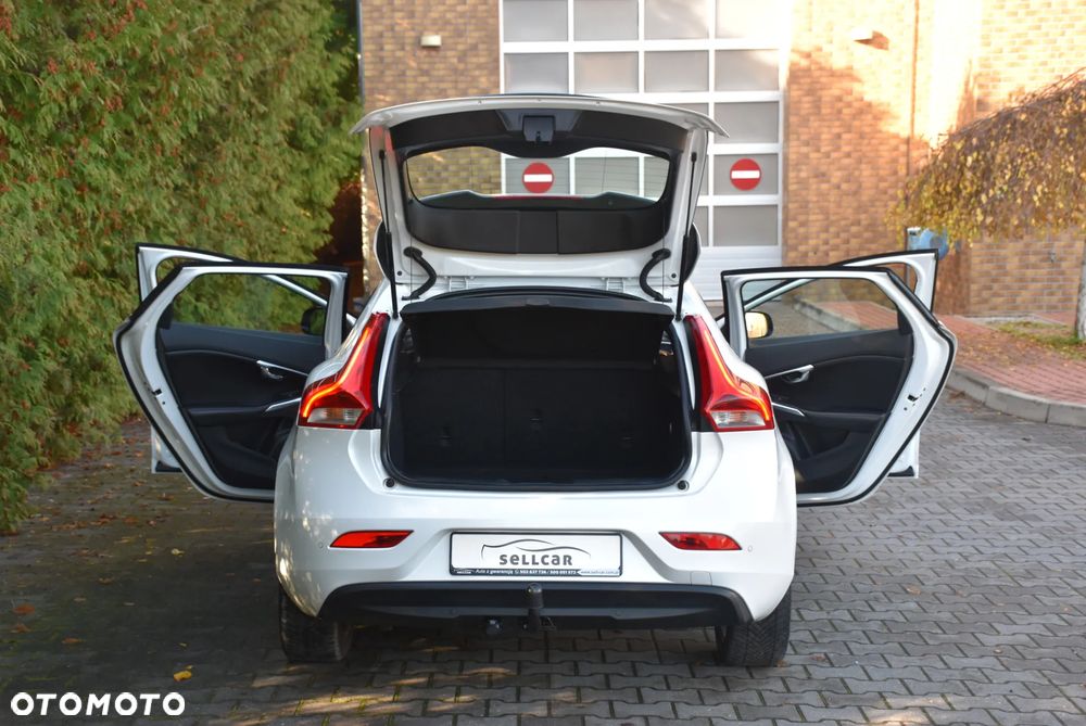 Volvo V40 D2 Drive-E Ocean Race - 16