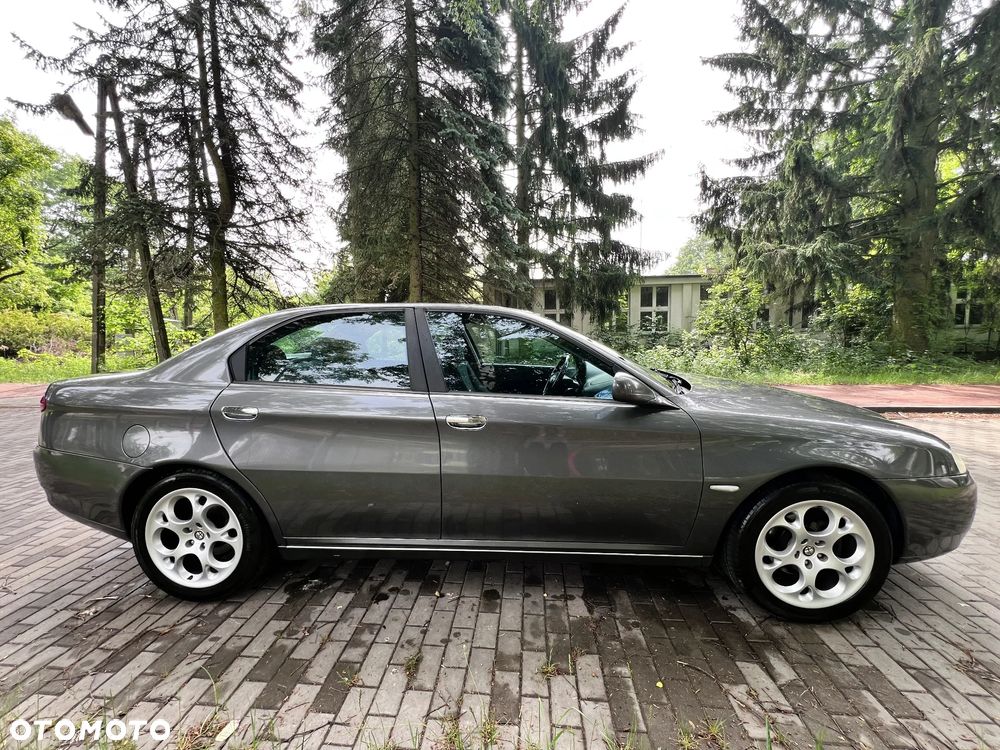 Alfa Romeo 166 - 32