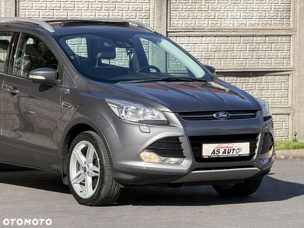 Ford Kuga 2.0 TDCi 4x4 Titanium - 38