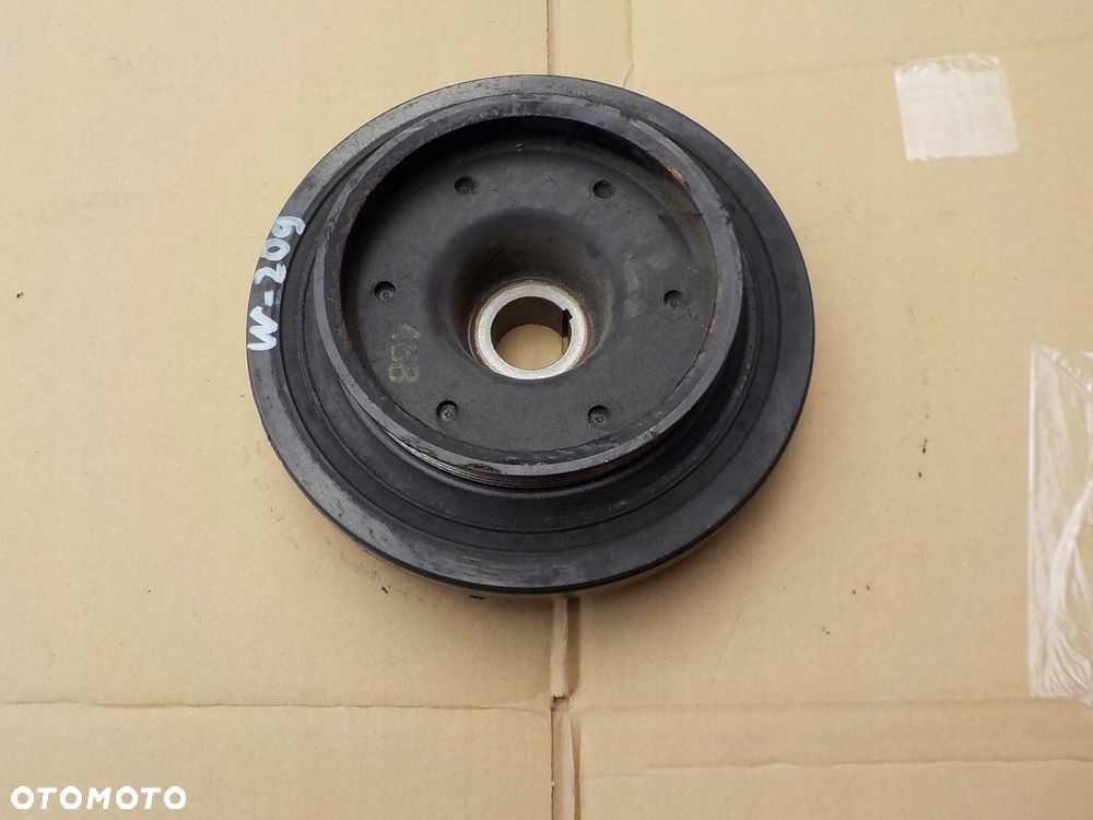 koło pasowe wału mercedes w209 2,7 cdi A6120300203 - 1