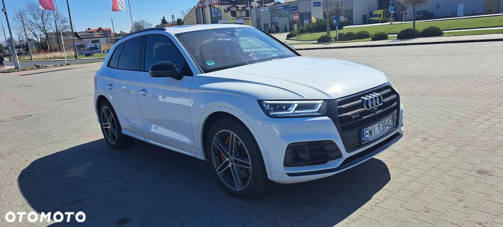 Audi SQ5 - 30