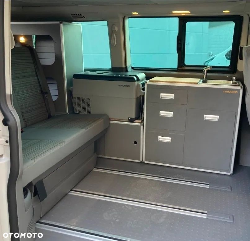 Volkswagen California - 8