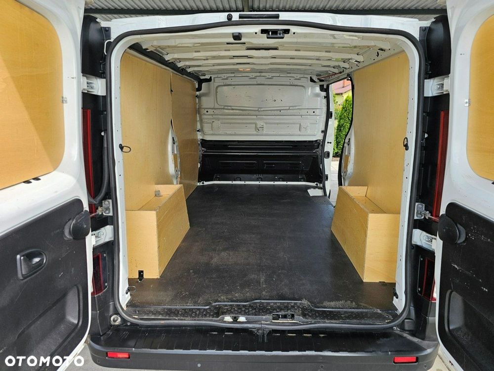 Renault Trafic - 22