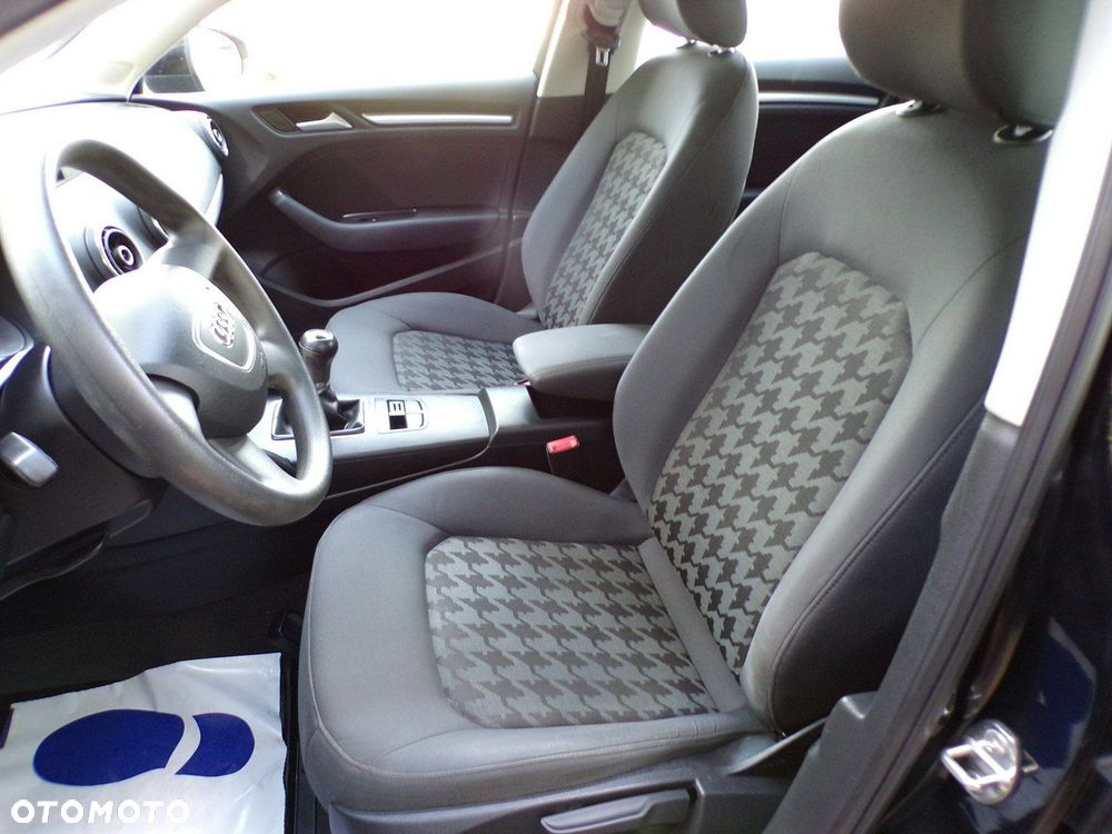 Audi A3 Sportback - 19