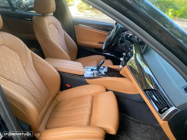 BMW 530 e Pack Desportivo M - 20