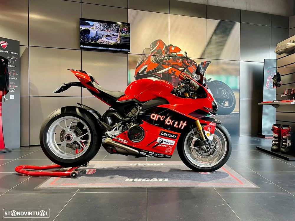 Ducati Panigale V4 BAUTISTA 2022 World Champion Replica - 2