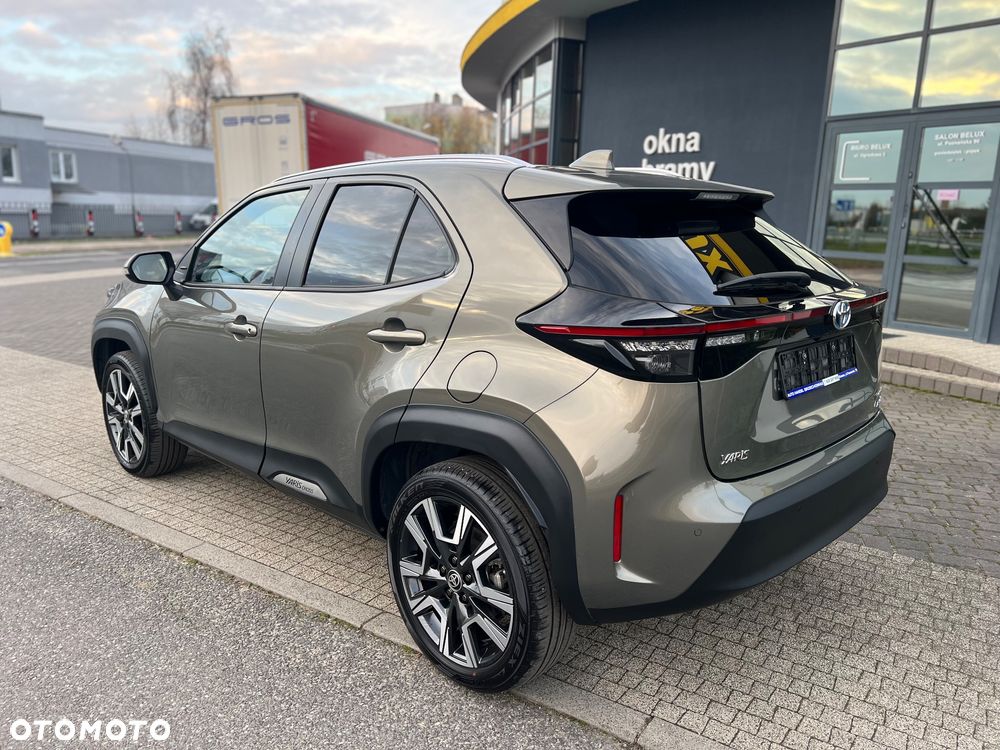 Toyota Yaris Cross 1.5 VVT-i AWD-i Premiere Edition - 2