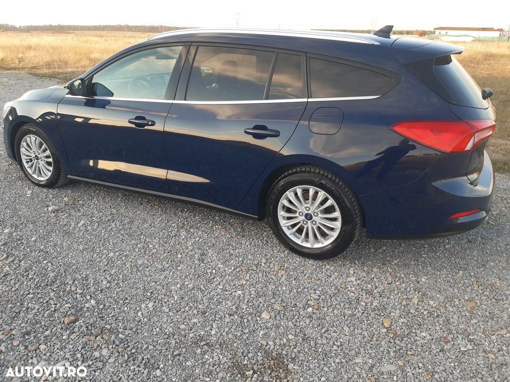 Ford Focus 2019 photo 2