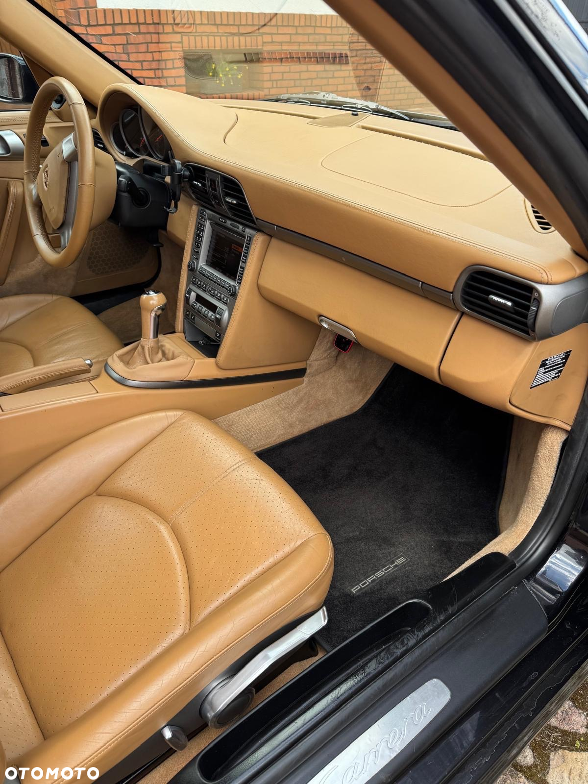 Porsche 911 Carrera - 13