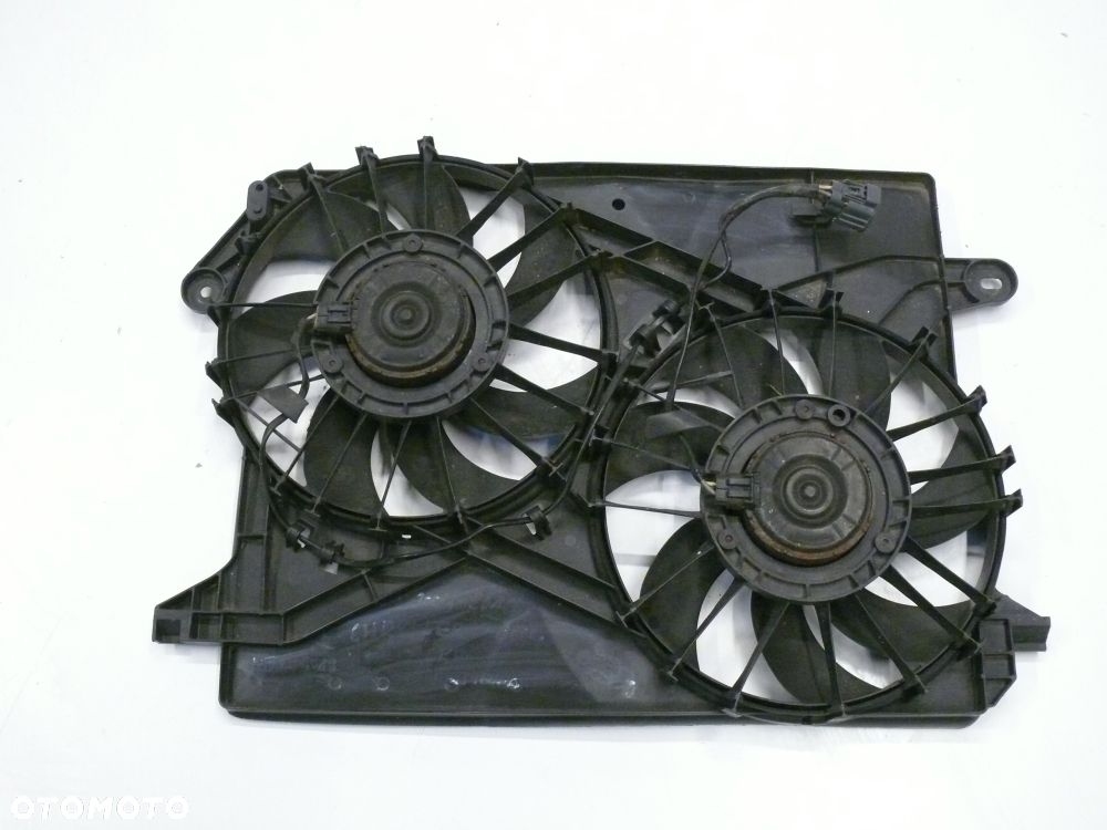 WENTYLATORY CHŁODNICY CHRYSLER 300C 5.7HEMI DODGE MAGNUM 2004 2011 - 1