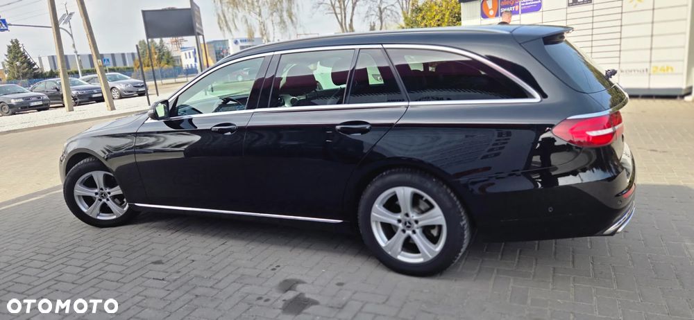 Mercedes-Benz Klasa E 220 d 9G-TRONIC - 17