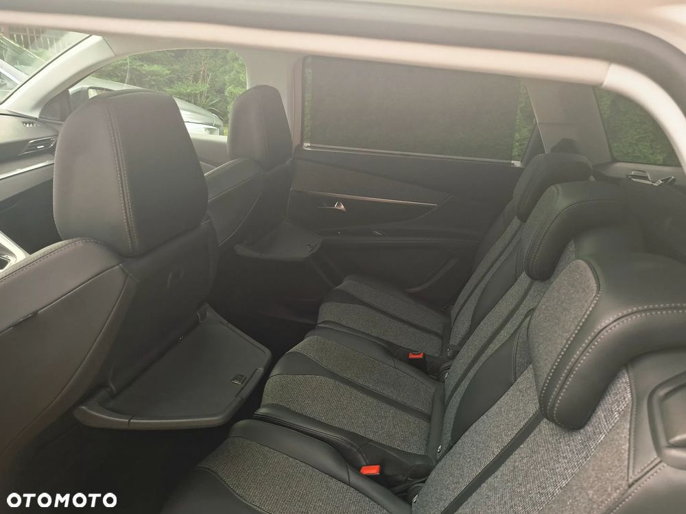 Peugeot 5008 1.5 BlueHDi Allure S&S EAT8 - 32
