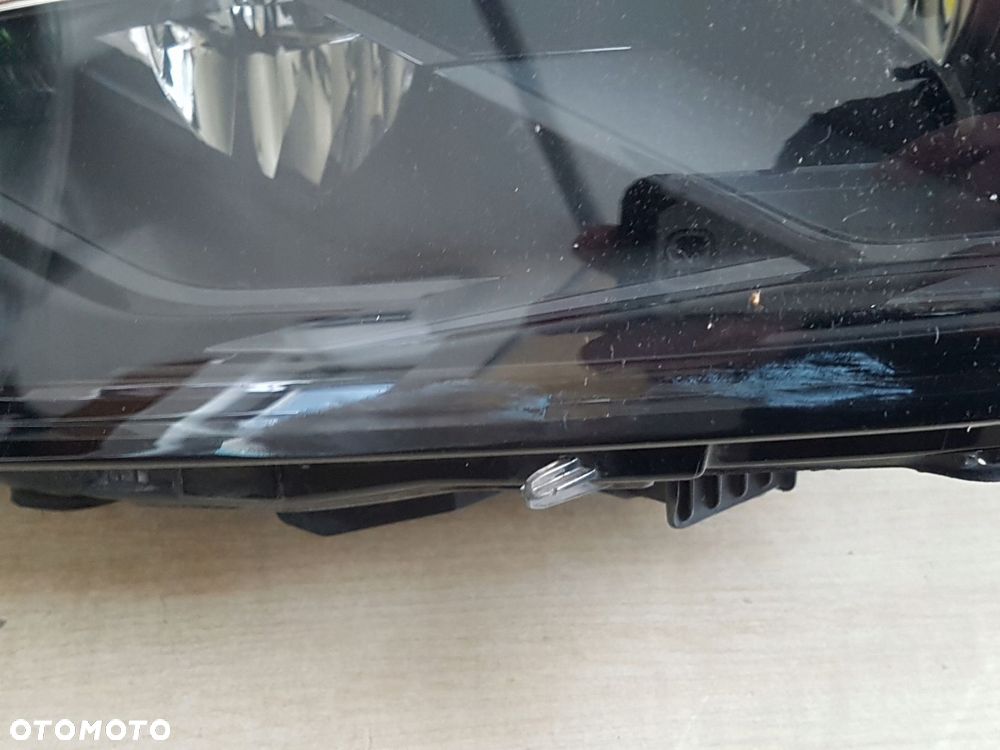 audi a1 17^ lewy reflektor lampa full led 82a941033d - 6