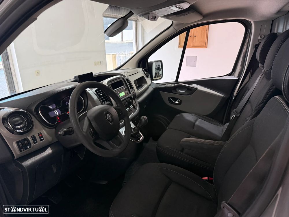 Renault Trafic Longa - 8