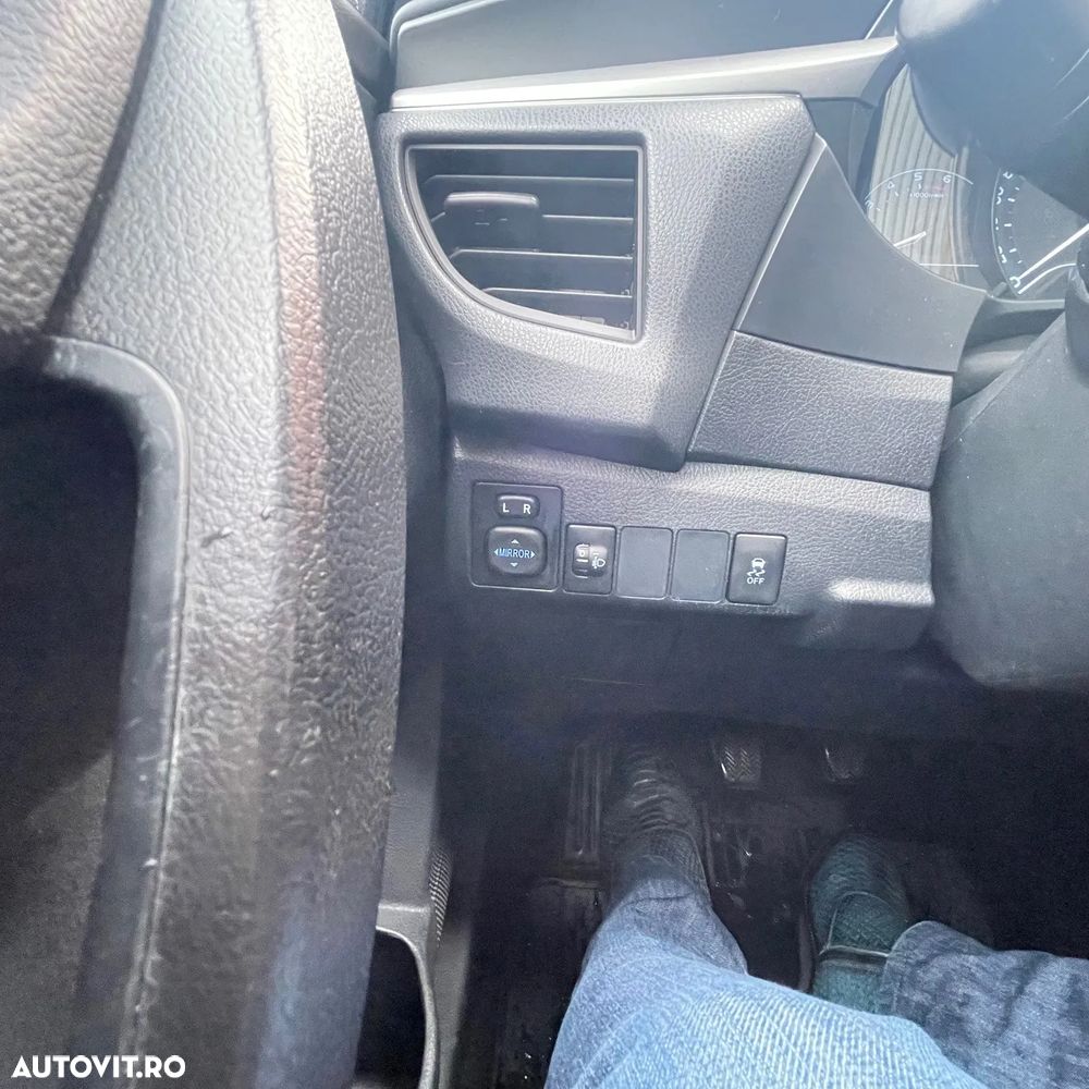 Toyota Corolla 1.4 D-4D Luna - 13