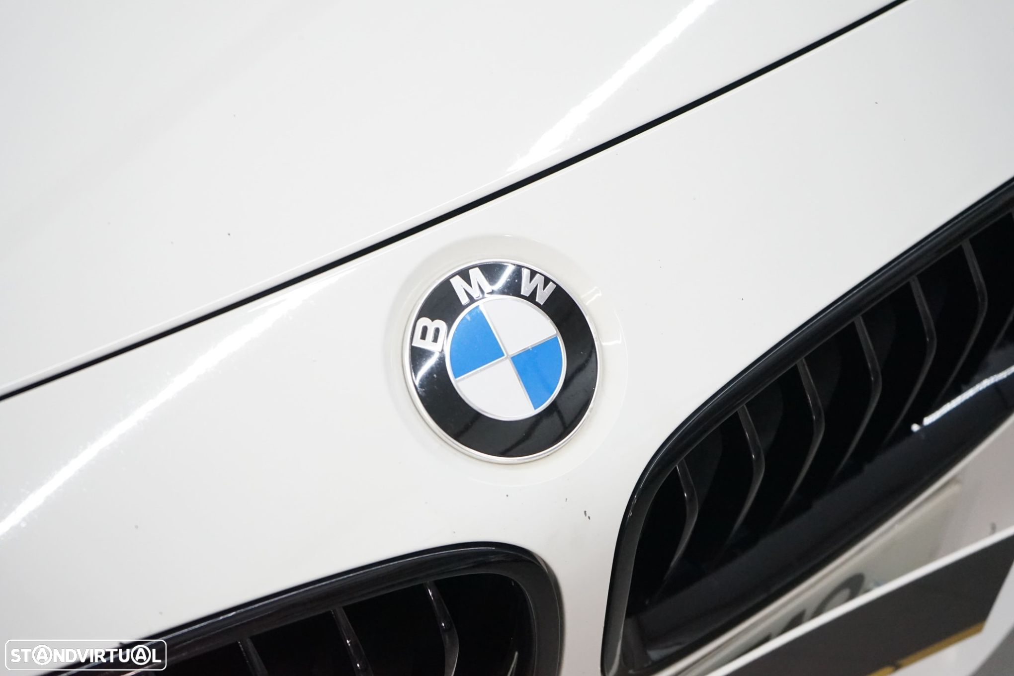 BMW 320 d Touring Auto Exclusive - 8