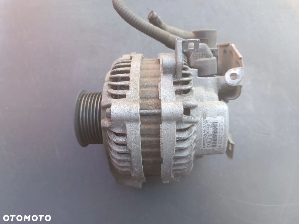 Honda Civic VIII 8 UFO alternator a2tc1391ze 1.8 benzyna R18A2agha67 - 1