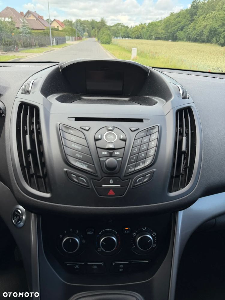 Ford Kuga 2.0 TDCi 2x4 Titanium - 18