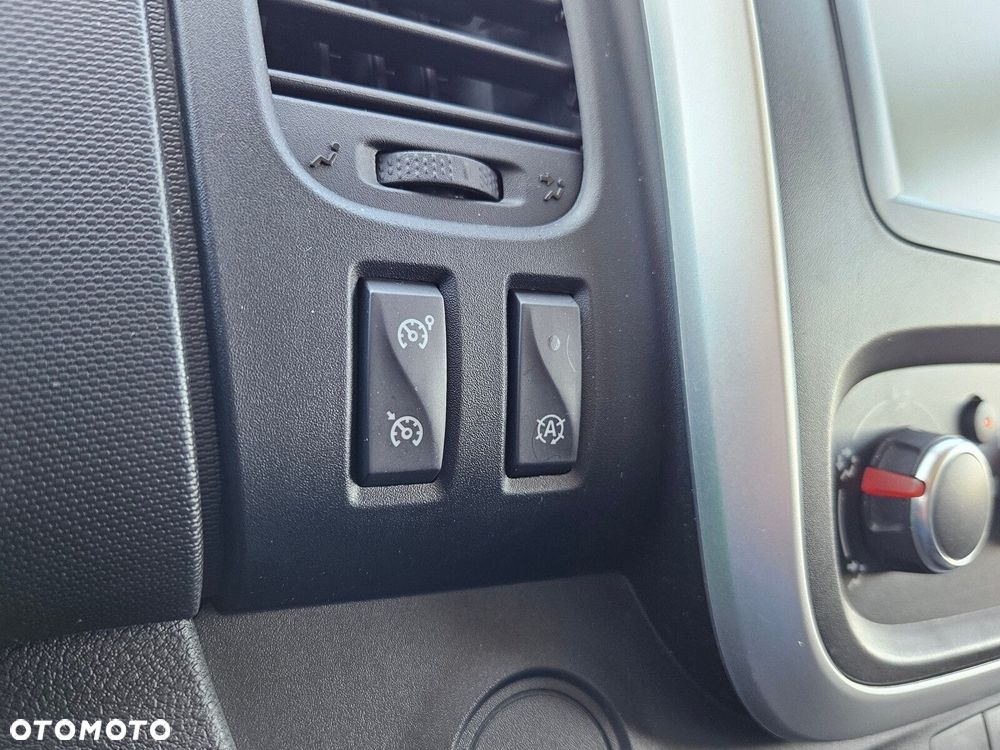 Renault Trafic L2H1 *66999zł NETTO* Brygadówka 6 osób 2.0dCi/120KM - 28