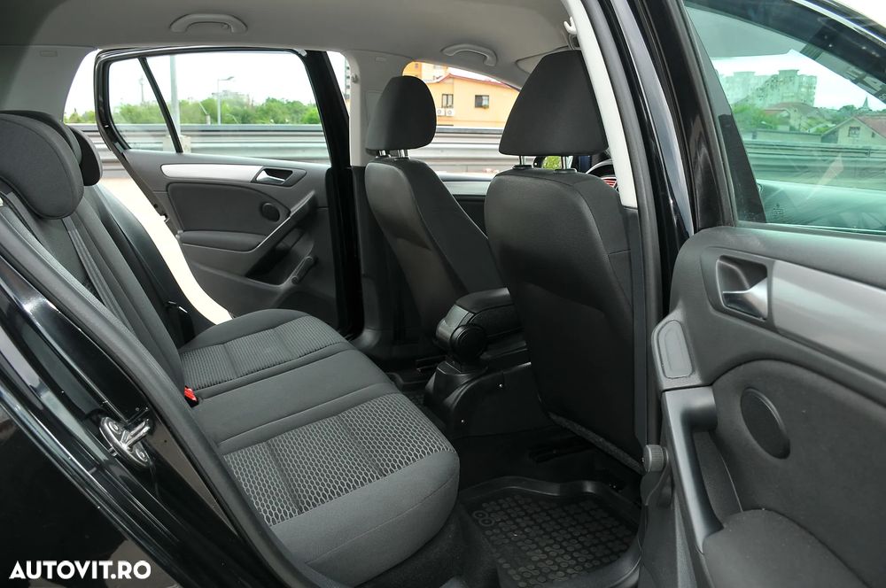 Volkswagen Golf - 13