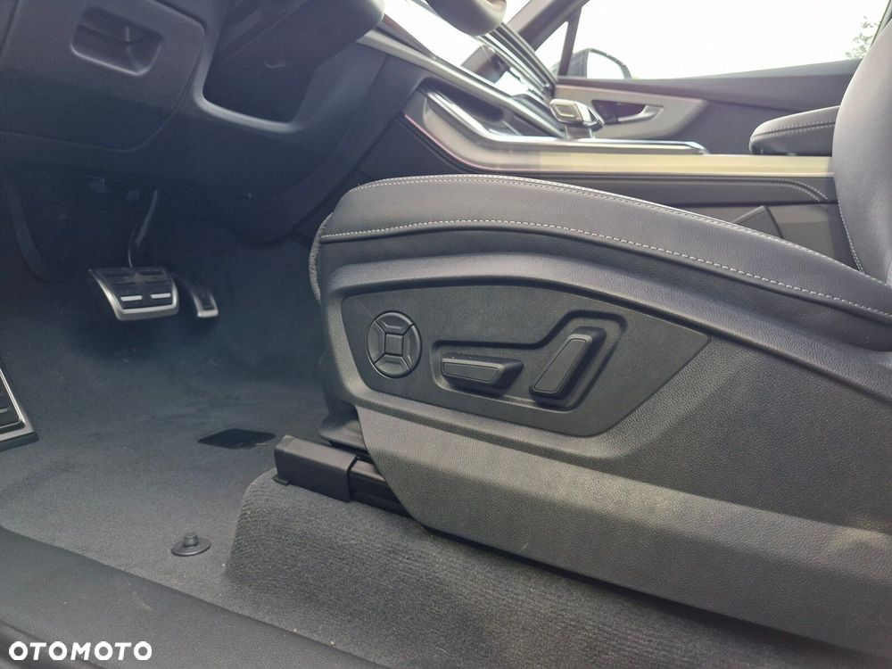 Audi Q7 - 17