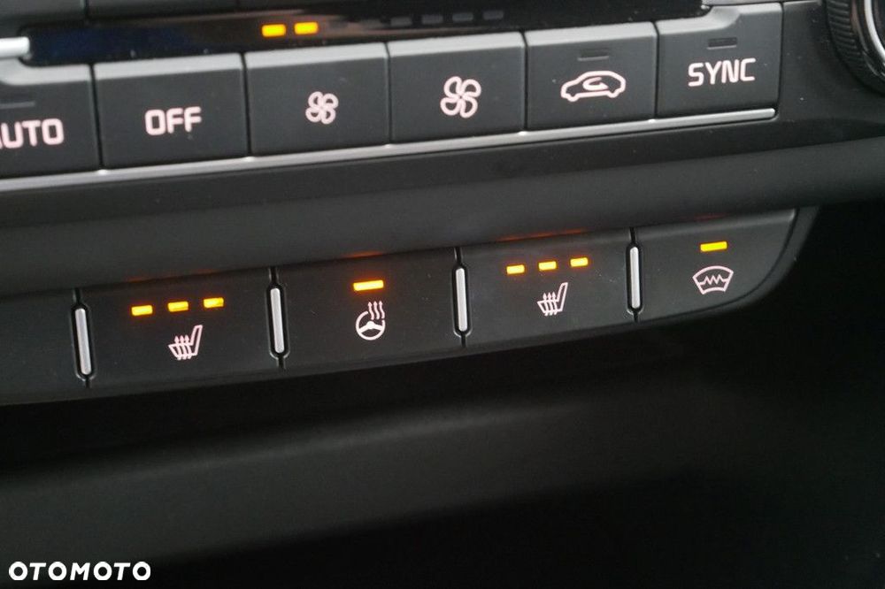 Kia Ceed 1.5 T-GDI Business Line - 21