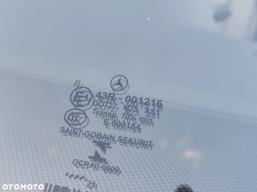 Mercedes-Benz Klasa E 220 CDI DPF BlueEFFICIENCY Automatik Elegance - 6
