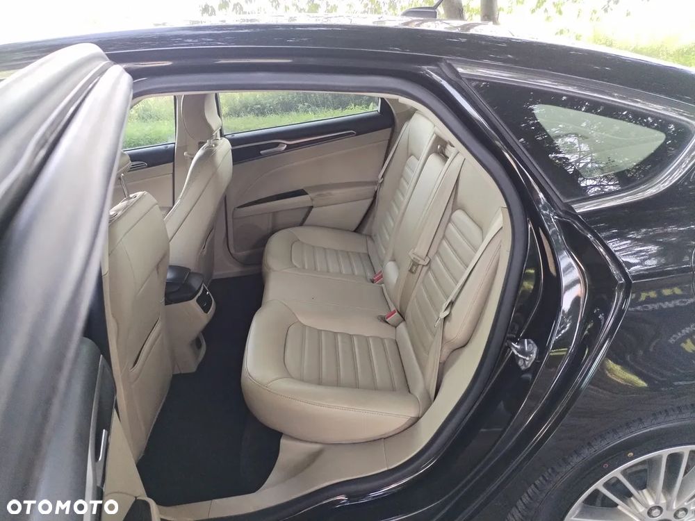 Ford Mondeo 2.0 EcoBoost STart-Stopp Autom Vignale - 12