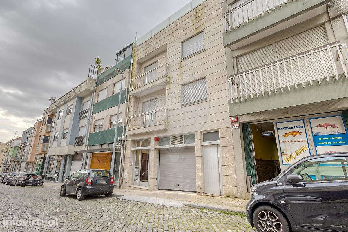 Apartamento T0 para arrendamento - Grande imagem: 2/22