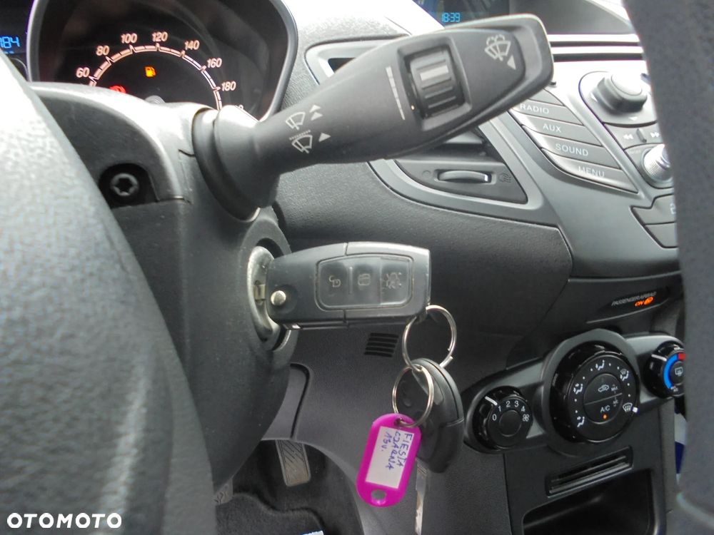 Ford Fiesta 1.25 Ambiente - 23