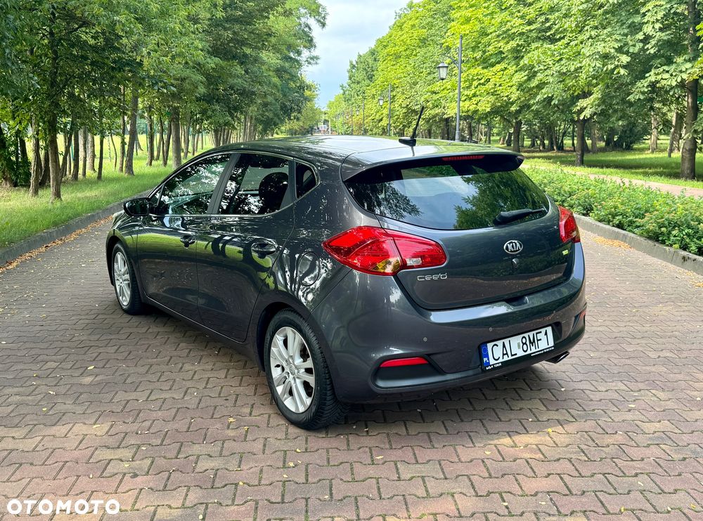 Kia Ceed 1.6 GDI XL - 5
