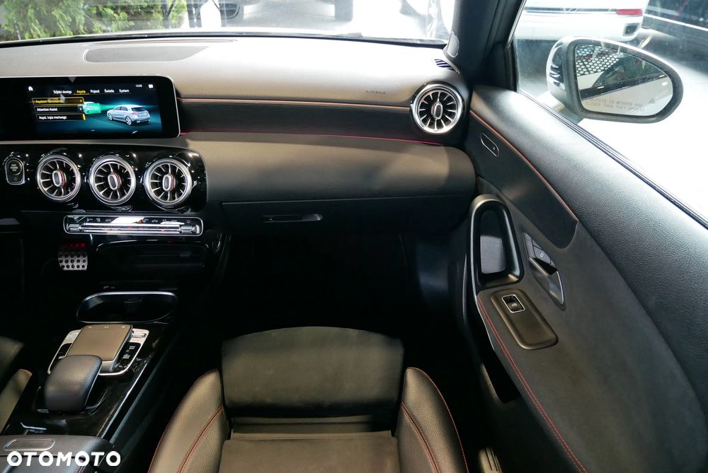 Mercedes-Benz Klasa A 250 4-Matic AMG Line 7G-DCT - 17