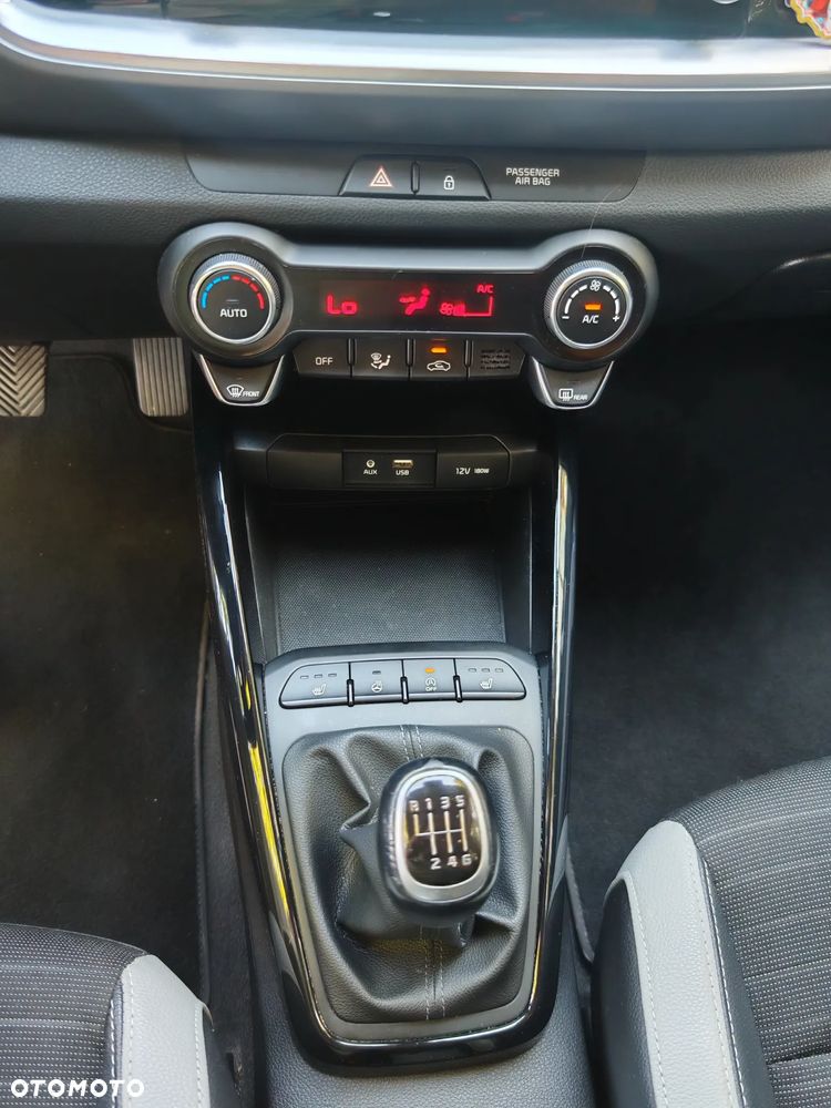Kia Stonic - 20