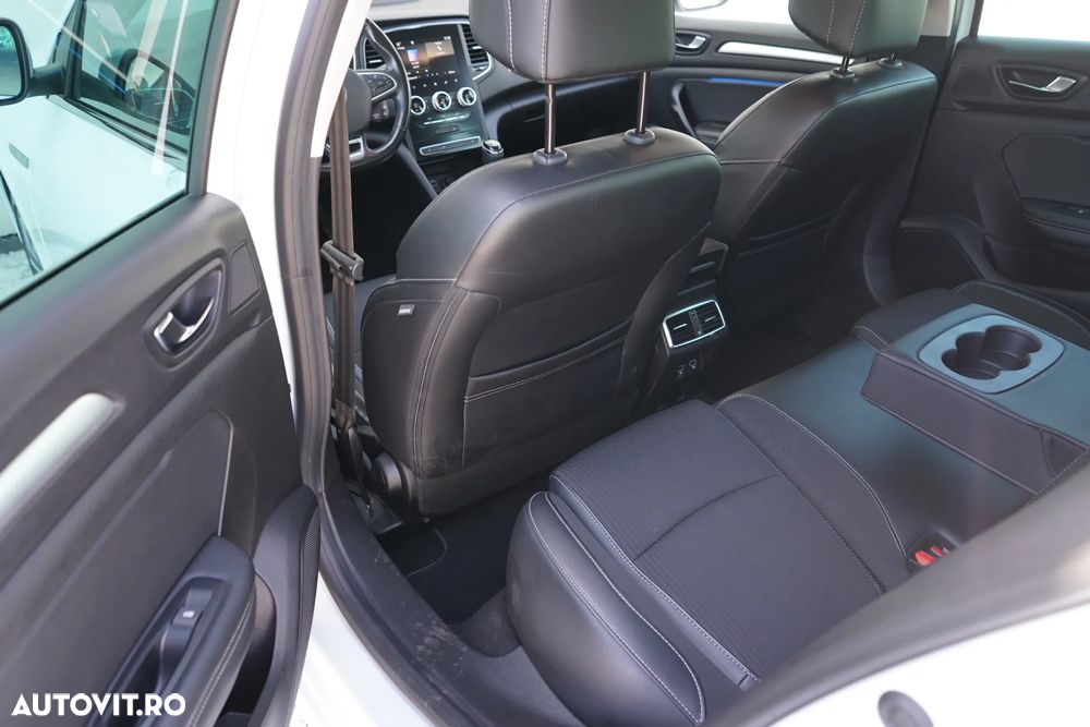 Renault Megane TCe 140 GPF Intens - 29