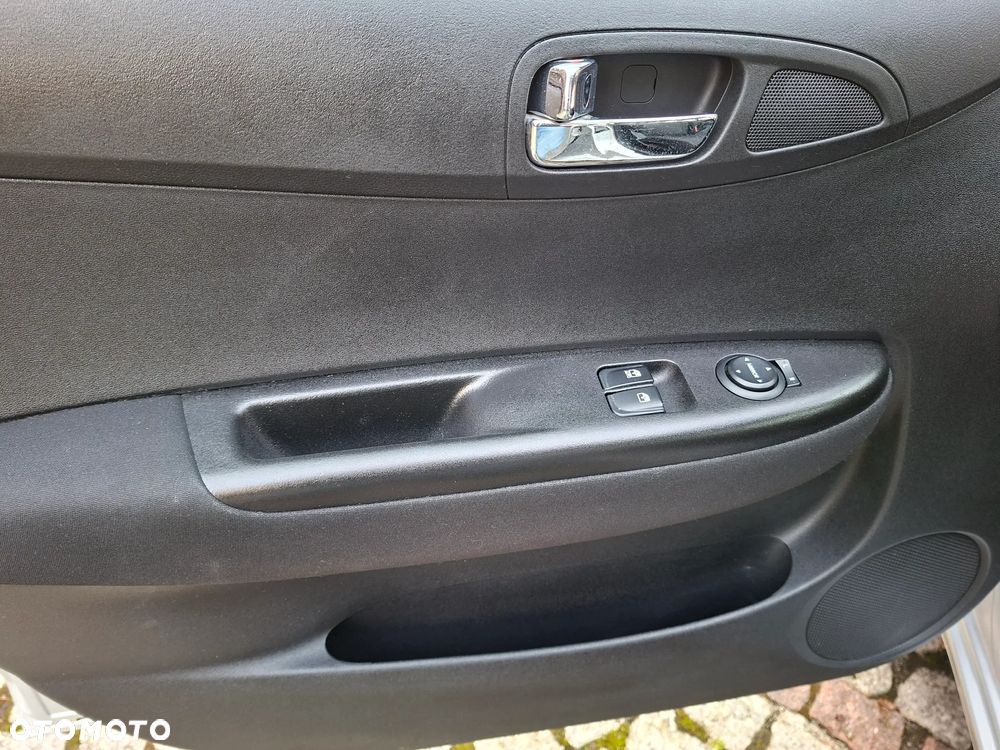 Hyundai i20 1.2 UEFA EURO 2012 Edition - 12