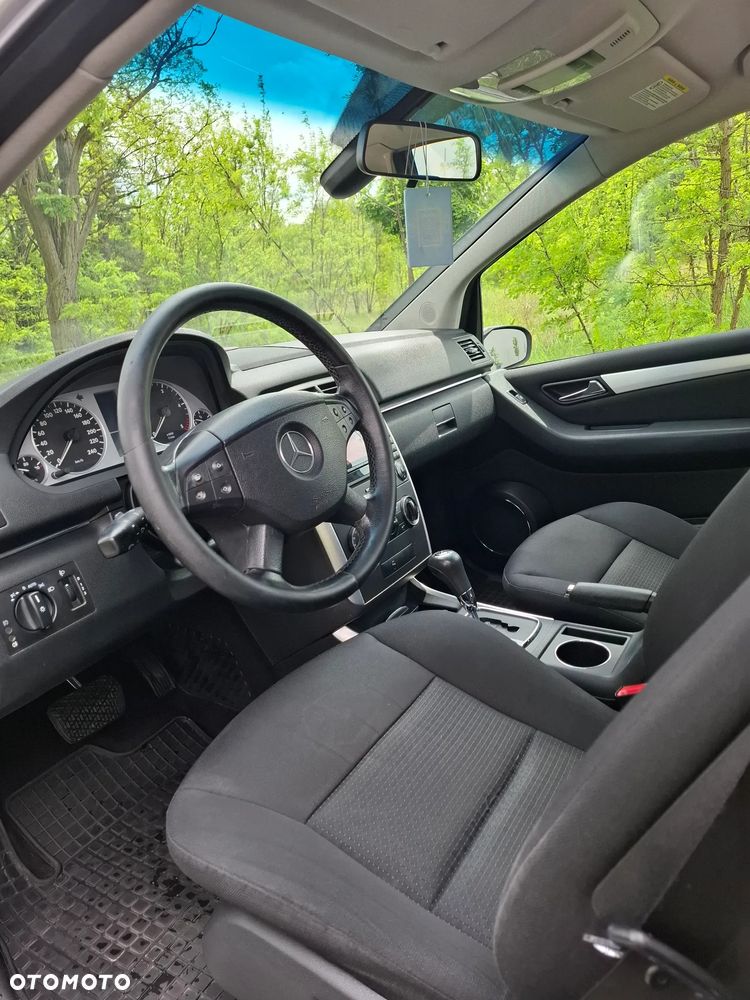 Mercedes-Benz Klasa B 180 CDI DPF Autotronic - 14