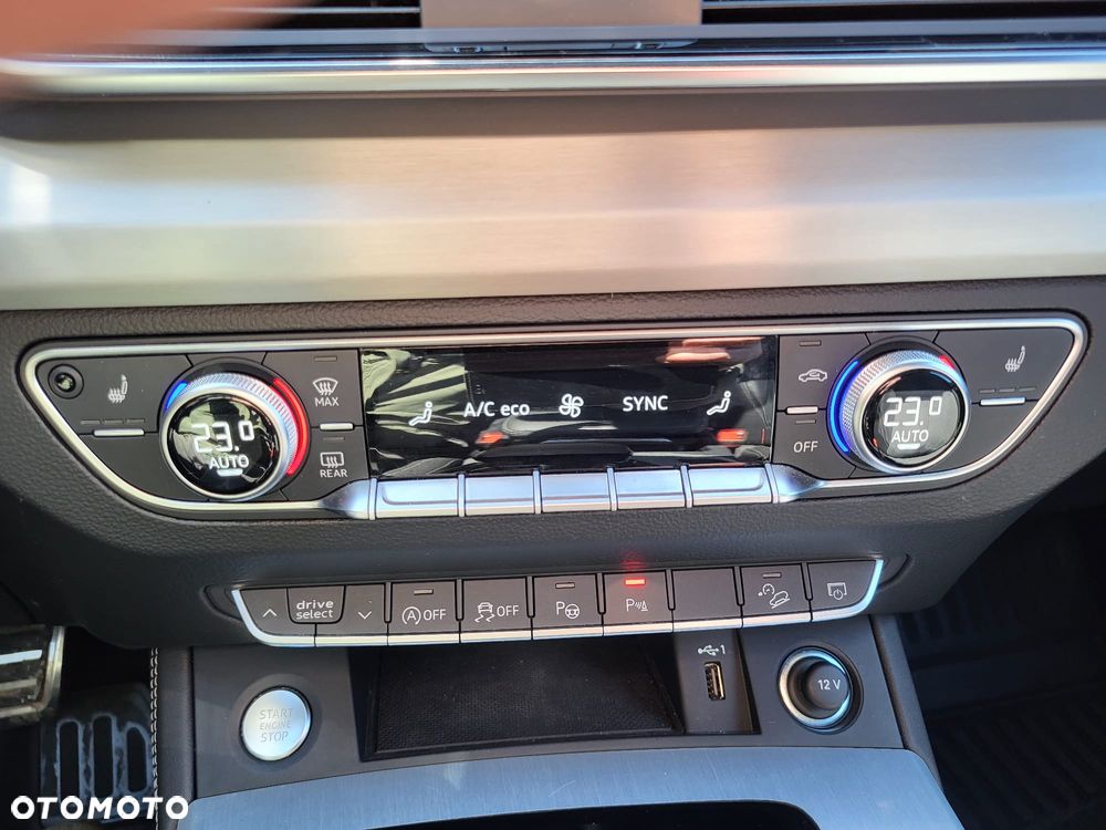 Audi Q5 40 TDI quattro S tronic S line - 30