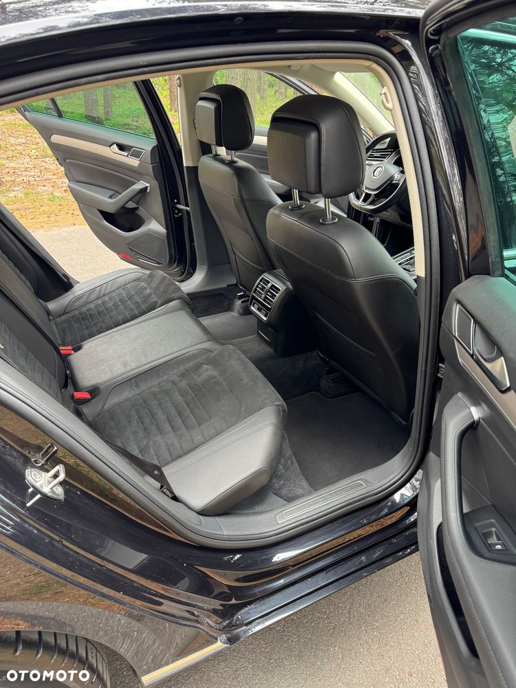Volkswagen Passat 2.0 TSI BMT 4Mot Highline DSG - 10