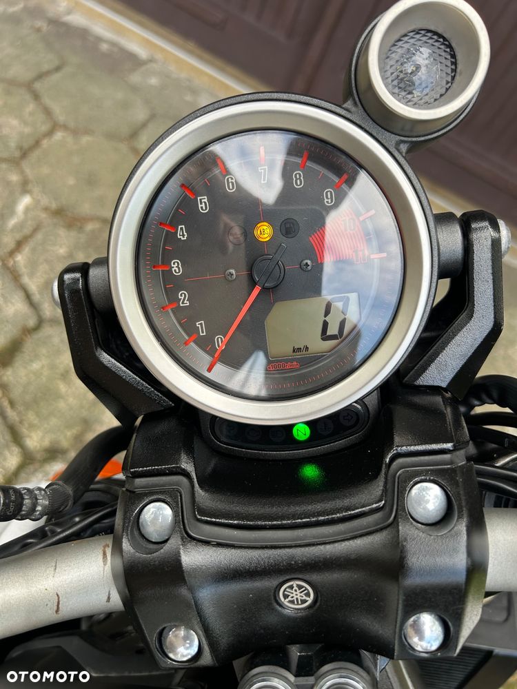 Yamaha V-MAX - 8