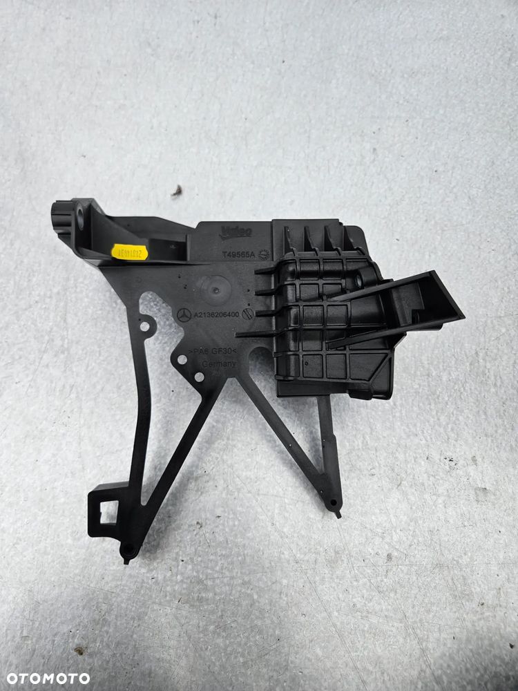 W213 Wzmocnienie czołowe prawe