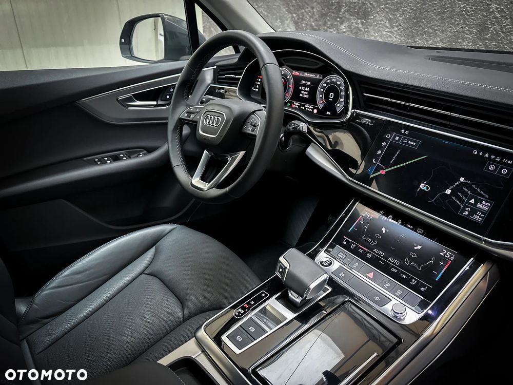 Audi Q7 - 25