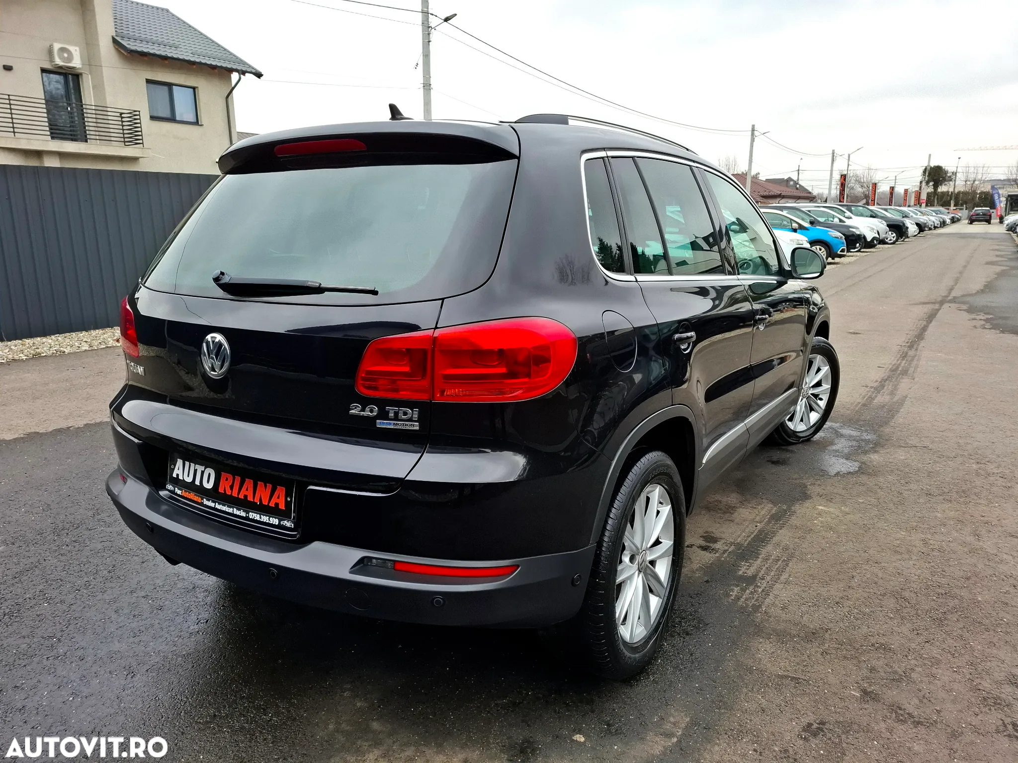 Volkswagen Tiguan 2.0 TDI DPF Sport & Style - 3